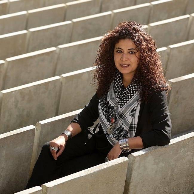 Apresentação do livro de poesia palestiniana 'Chuva de Jasmim', com a presença da autora Shahd Wadi